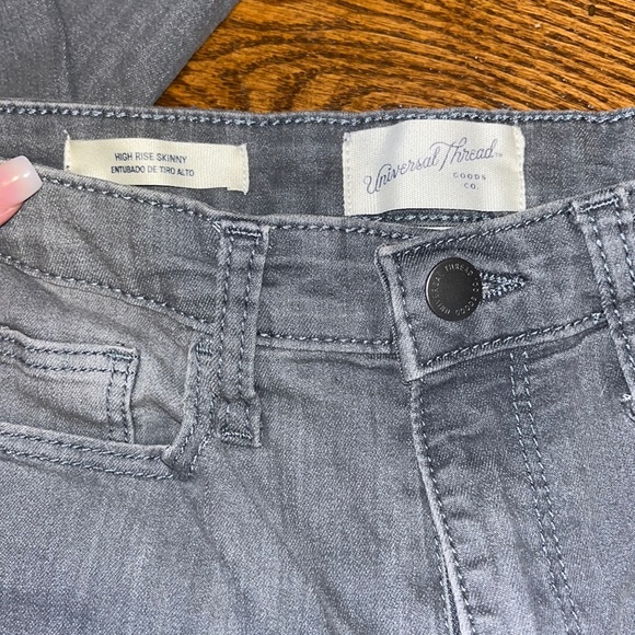 High Rise Gray Skinny Jeans - Picture 4 of 5